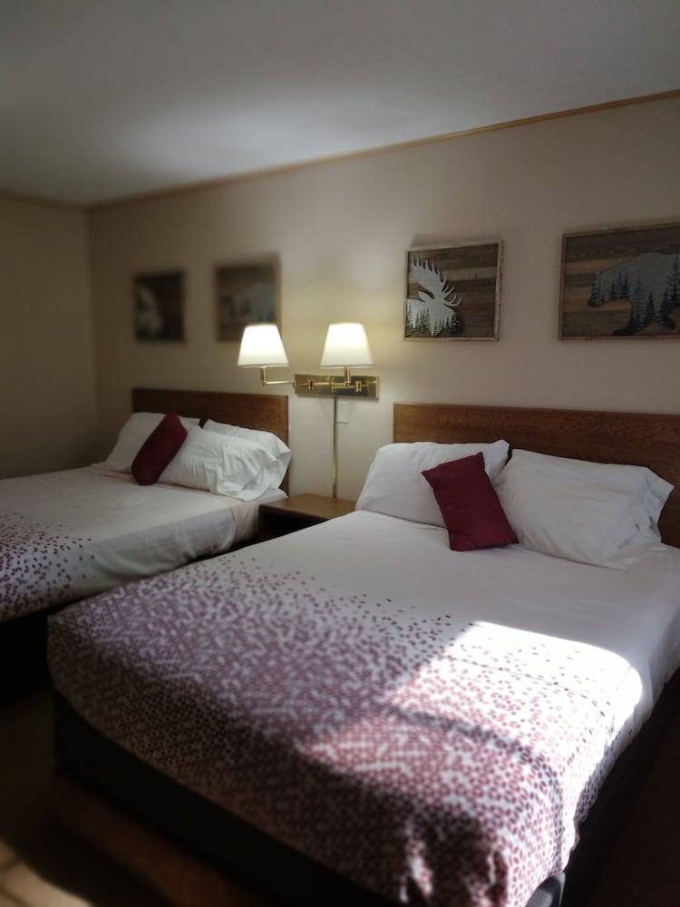 Northwoods Motels photo 4