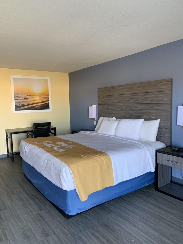 Days Inn by Wyndham Okmulgee photo 9