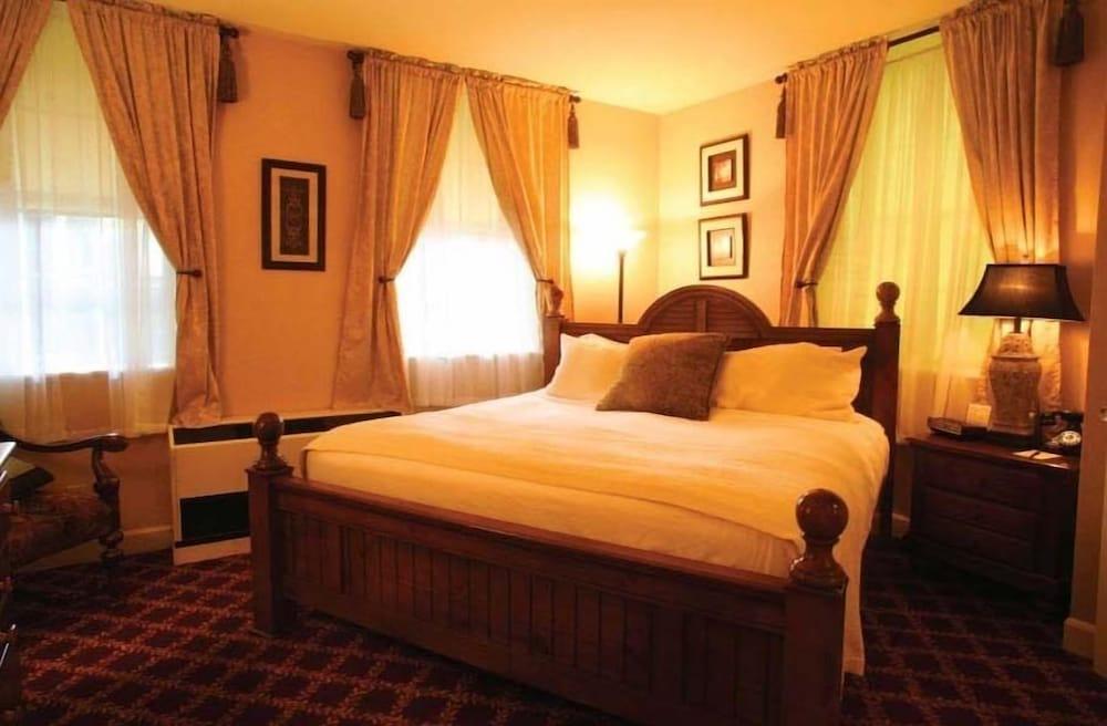 The Martha Washington Inn And Spa photo 20