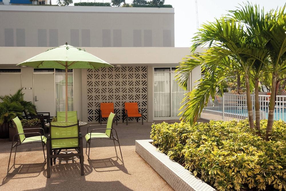 Courtyard Miami in Coral Gables by Marriott photo 28