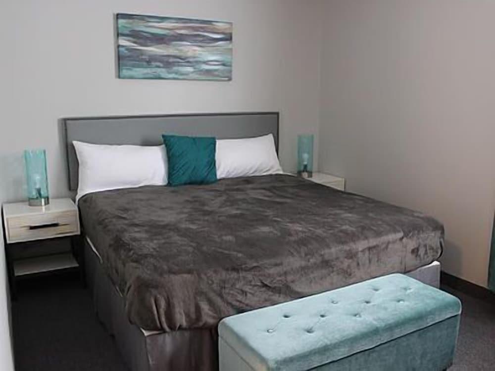 The Acorn Suites photo 5