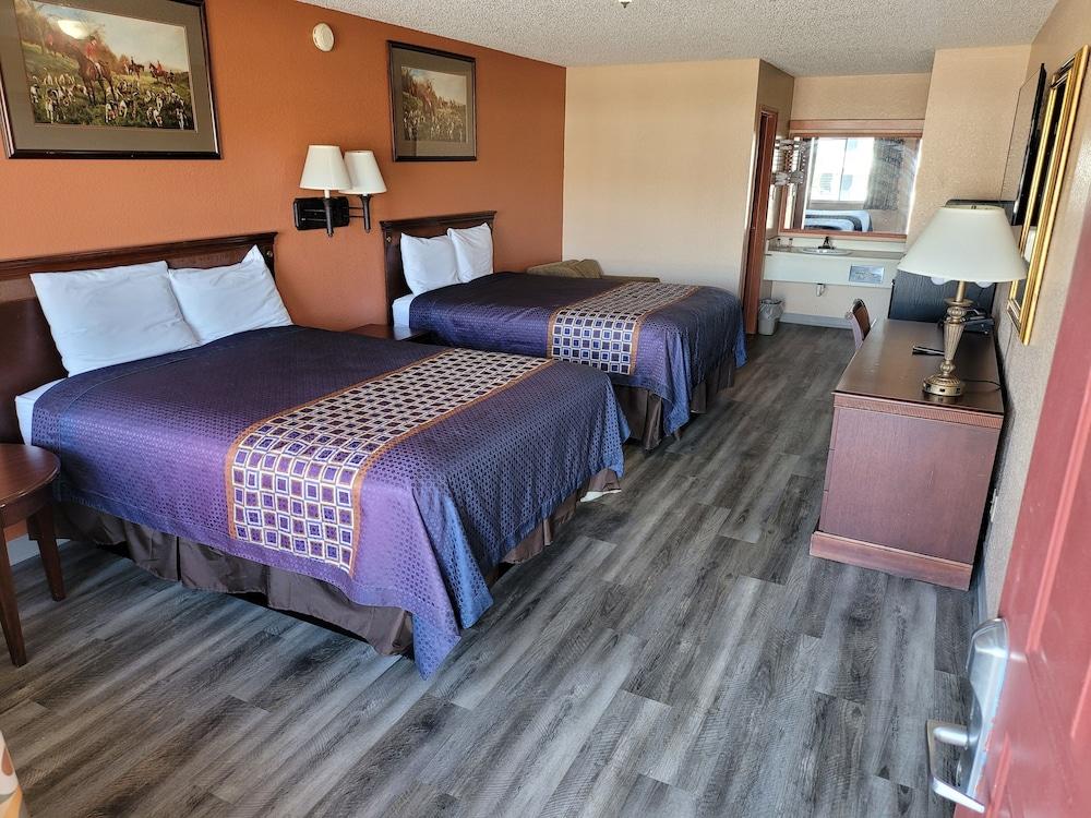 Budget Host Inn Eastland photo 36