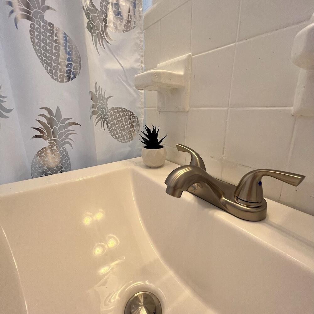 Coco Bay Condos photo 51