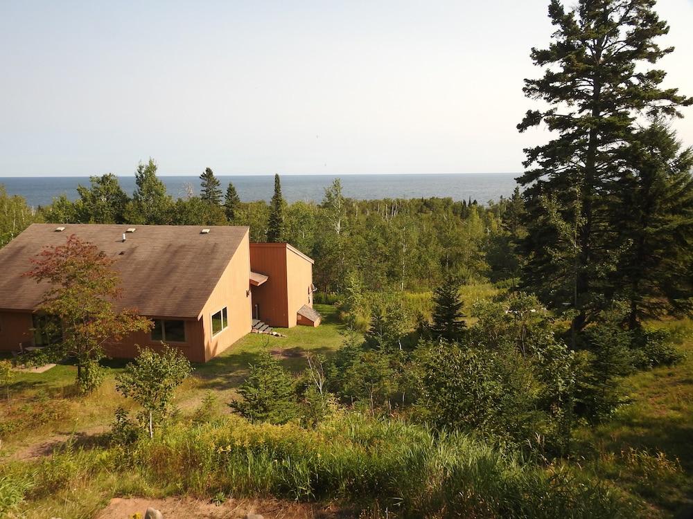 Superior Ridge Resort Motel photo 46