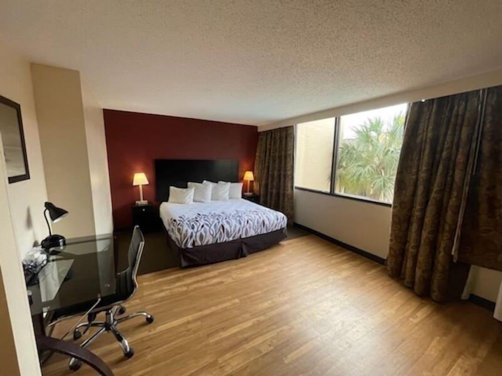 Tropical Palms Hotel photo 9