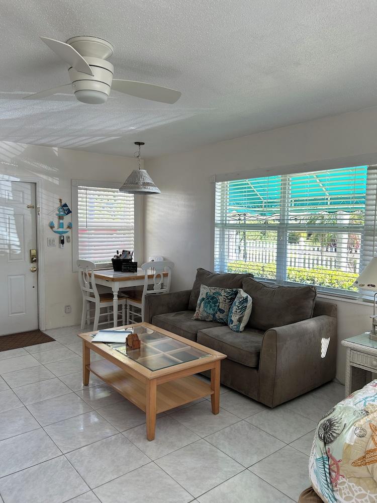 Bahama Beach Club Pompano photo 60