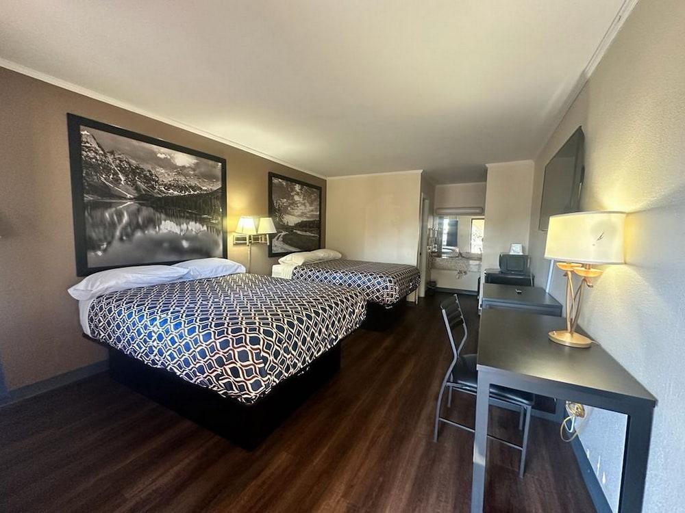 Loyalty Inn Rockingham photo 3