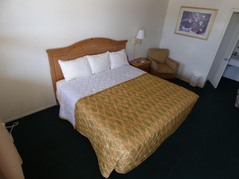 Carrizozo Inn photo 15