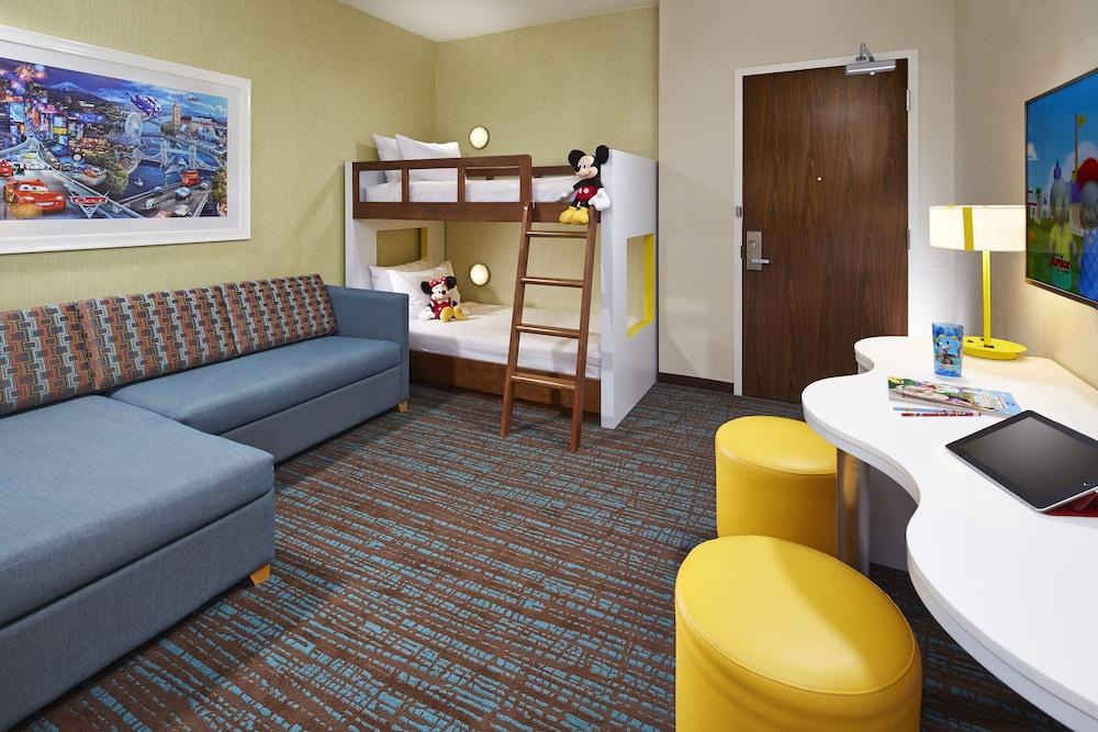 SpringHill Suites by Marriott at Anaheim Resort/Conv. Cntr photo 5