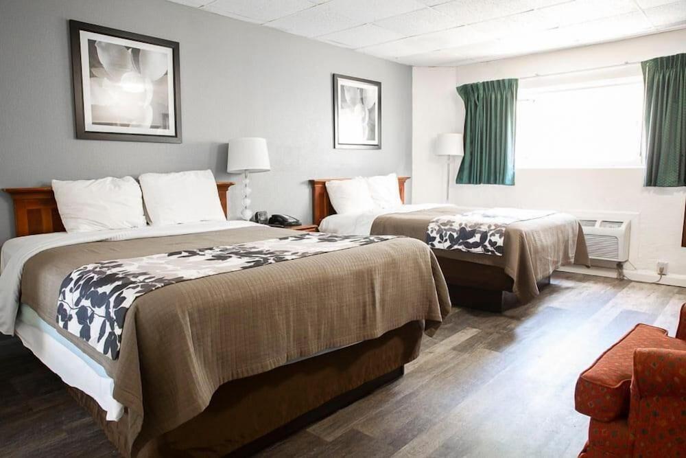 Bedford Motel photo 29