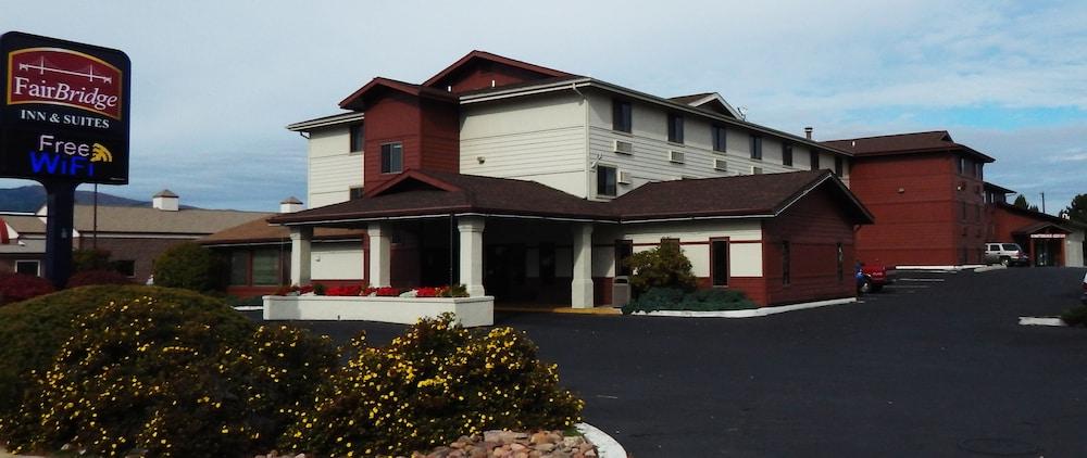 Big Sky Inn photo 15
