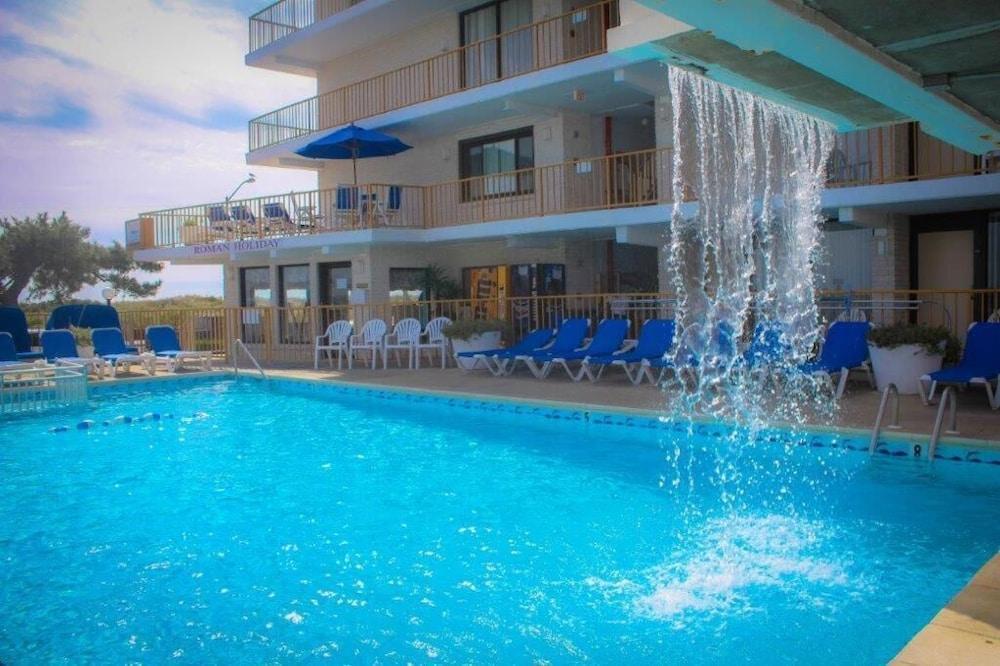 Roman Holiday Motel photo 36