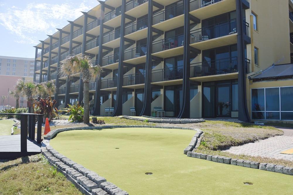 Hawaiian Inn Beach Resort photo 58