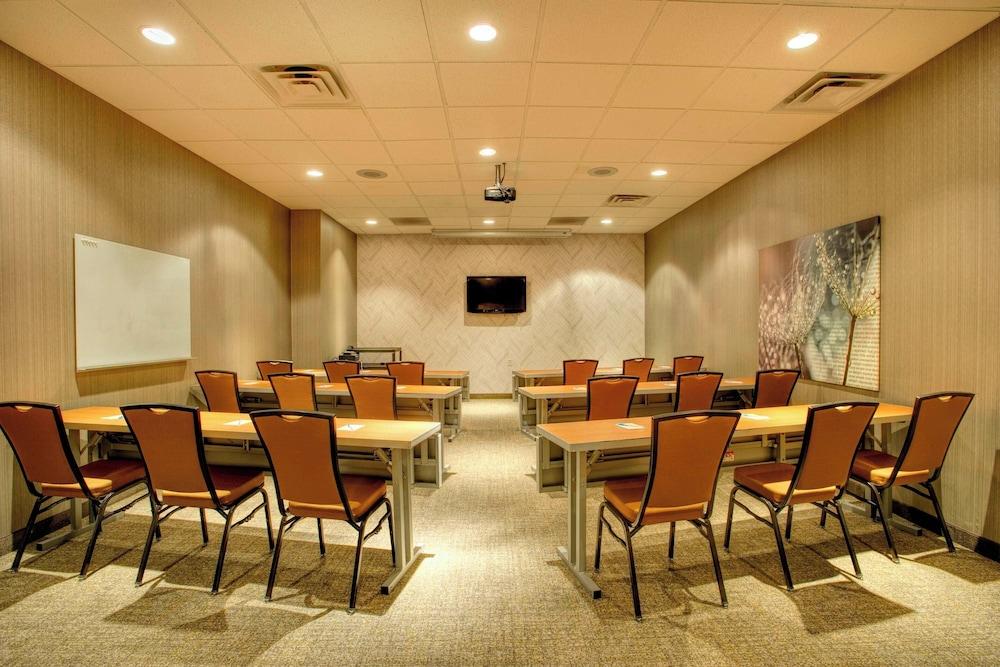Springhill Suites by Marriott Lawrence photo 46