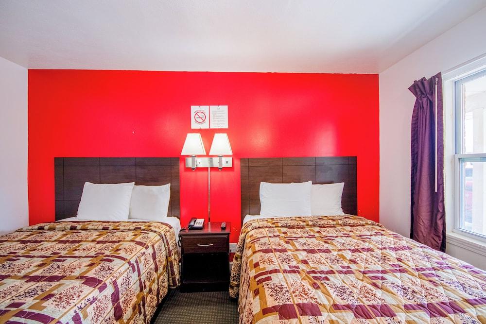 OYO Travelier Motel photo 100