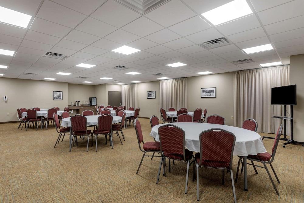 Sleep Inn Bowling Green North photo 27