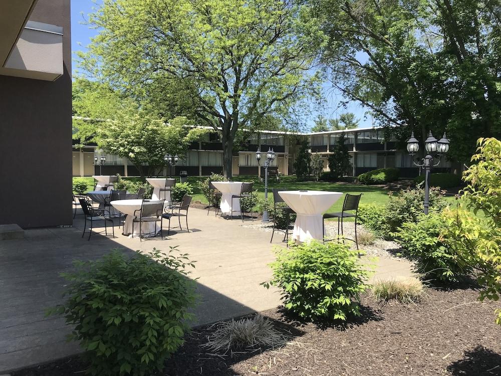 SureStay Plus Hotel by Best Western Lehigh Valley photo 35