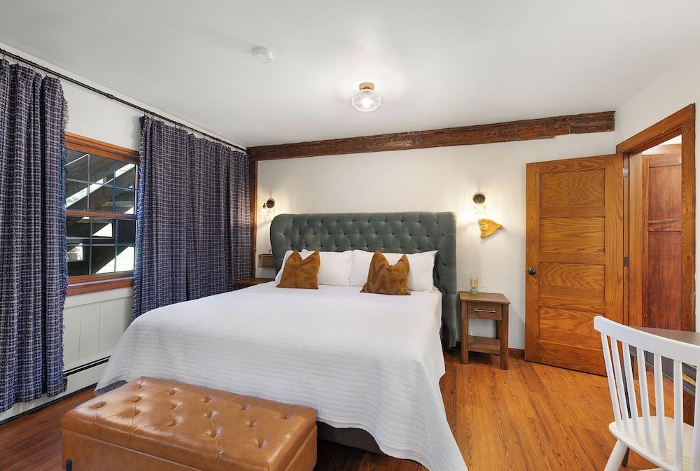 Phoenicia Lodge photo 7