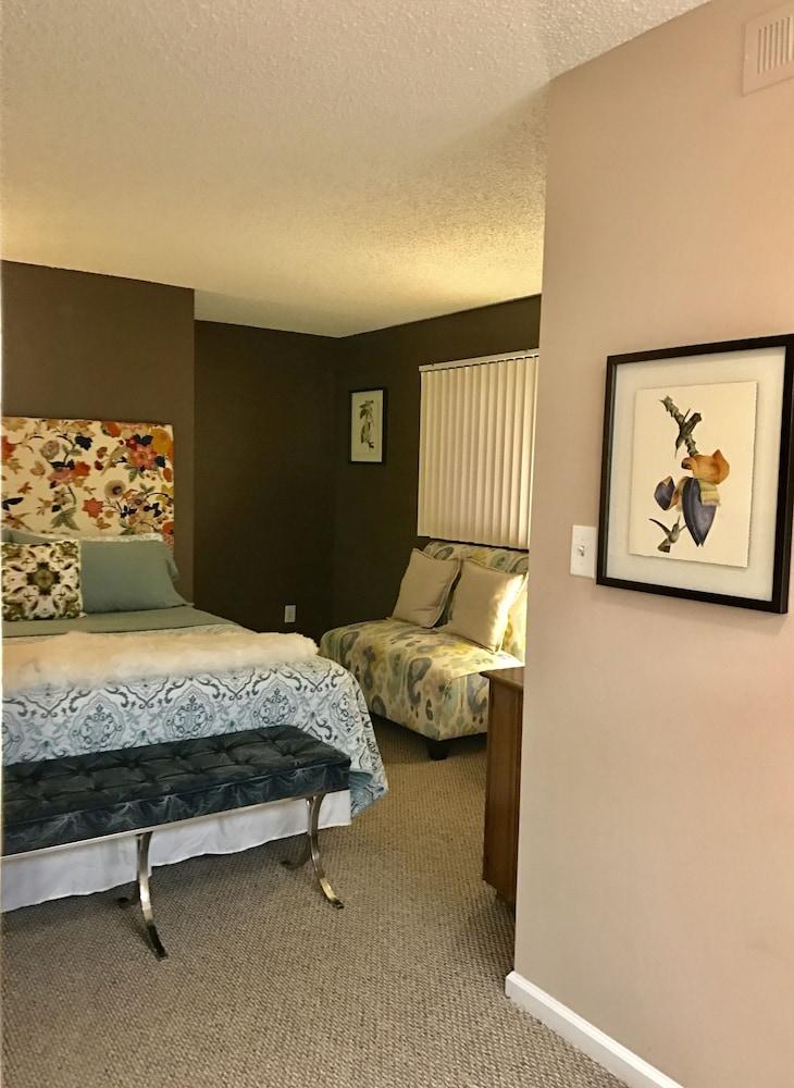 The Village Palm Desert photo 25
