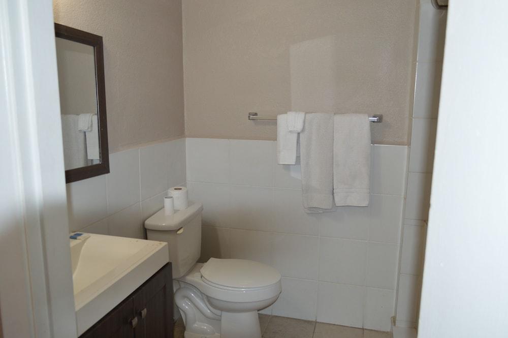 Paradise Inn photo 12