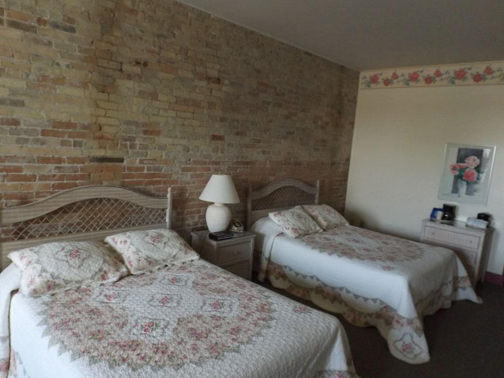 Hermanns European Inn photo 22
