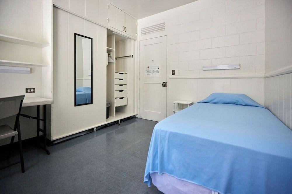Central YMCA Residences photo 3