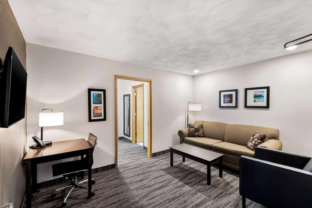 Quality Inn & Suites Munising photo 22