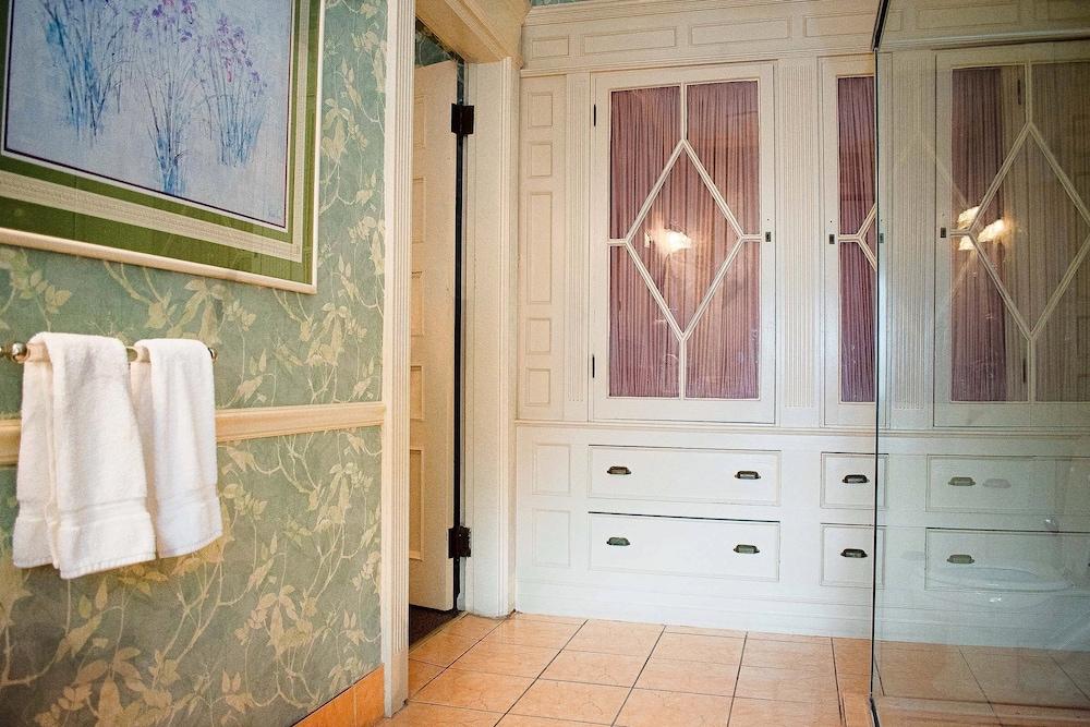 The Brewster Inn photo 37