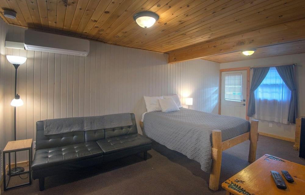 Rustic Inn photo 4