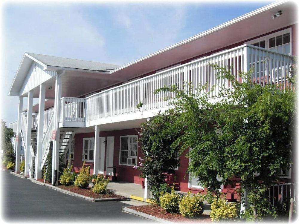 The Burgundy Inn photo 1
