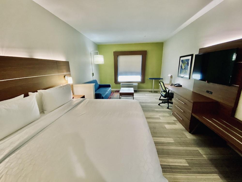 Holiday Inn Express Pineville-Alexandria Area by IHG photo 60