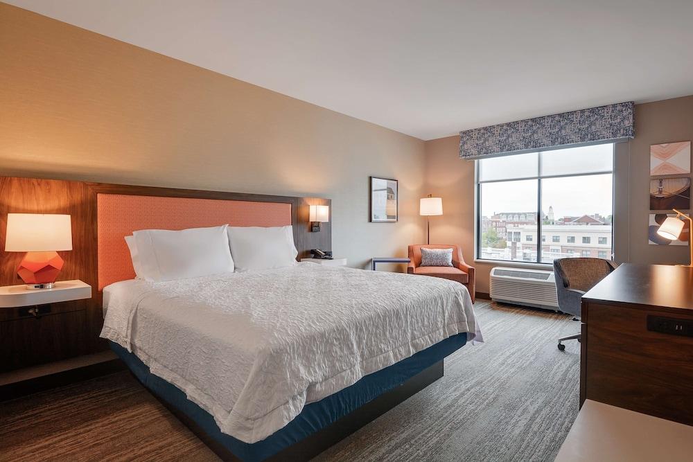 Hampton Inn Salem Boston photo 45
