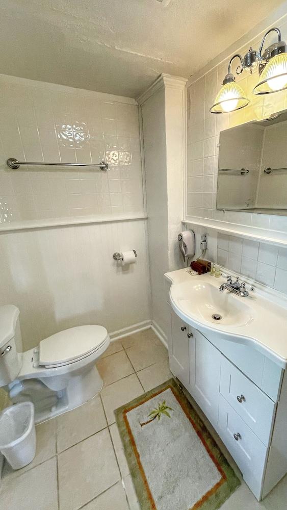 Open Hearth Inn photo 92