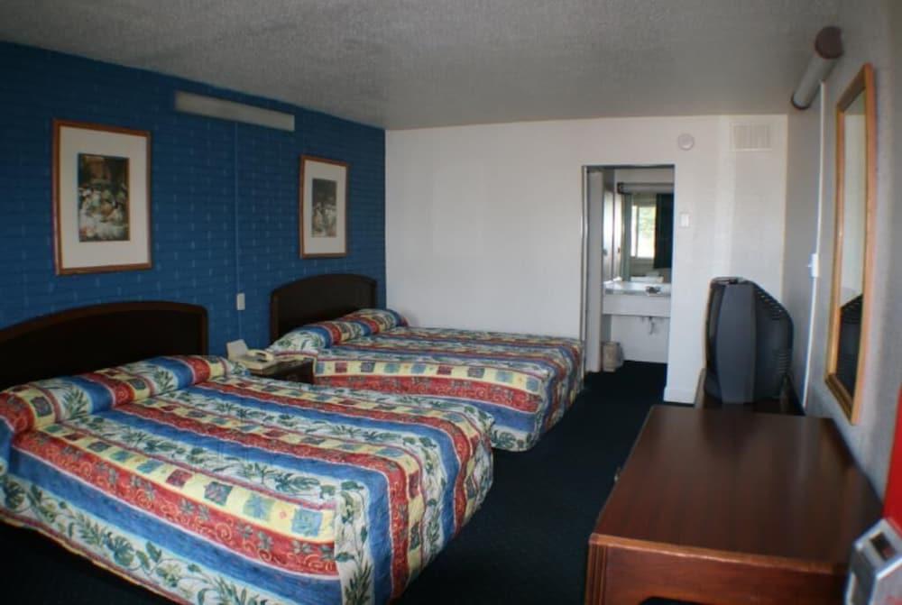 Budget Inn photo 11