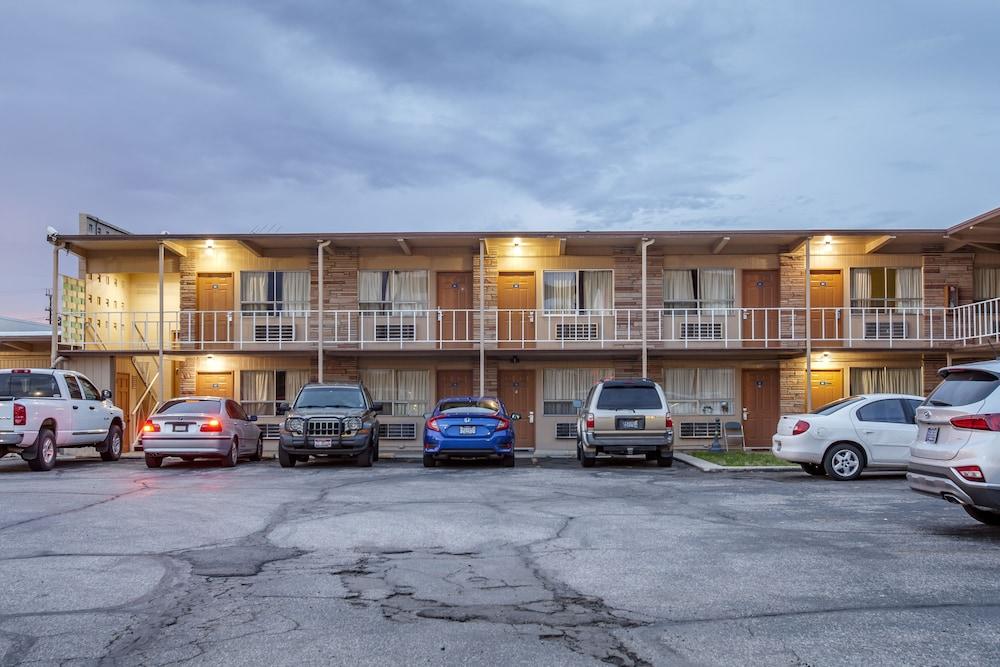 Budget Inn Boise photo 27