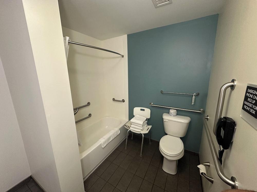 Sleep Inn & Suites Fort Dodge photo 22