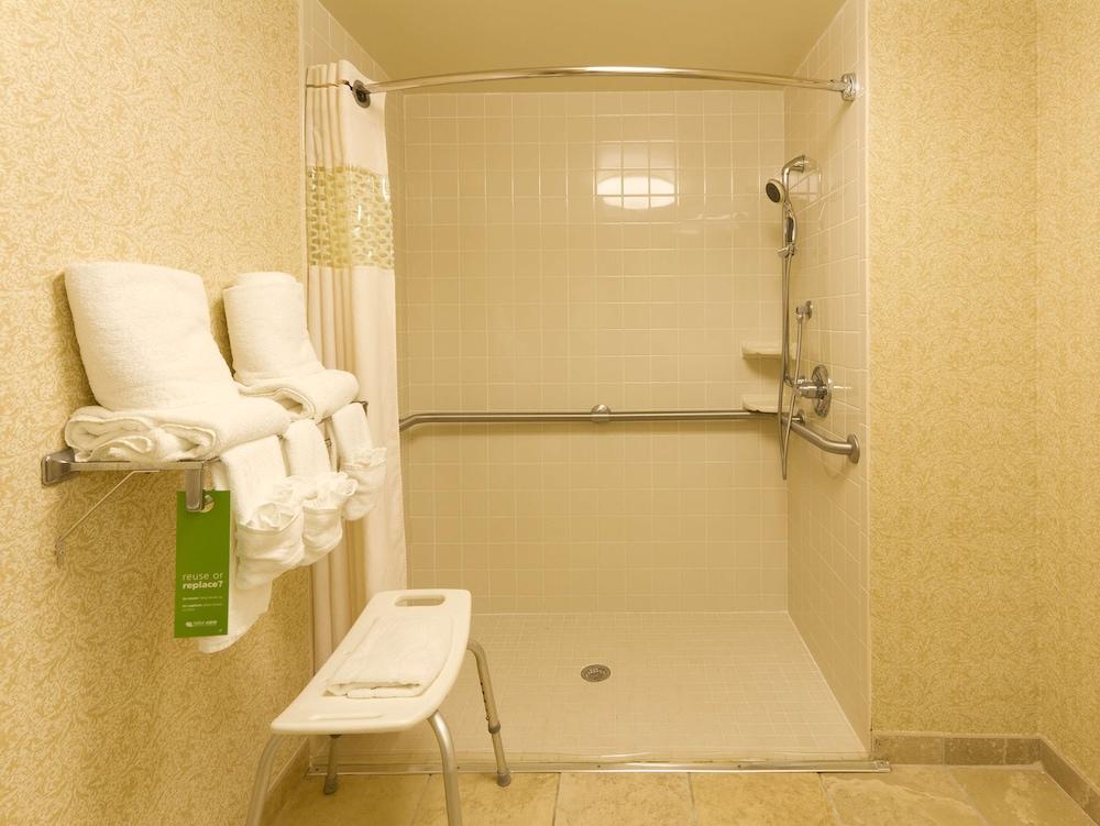 Hampton Inn St. Augustine Beach photo 36