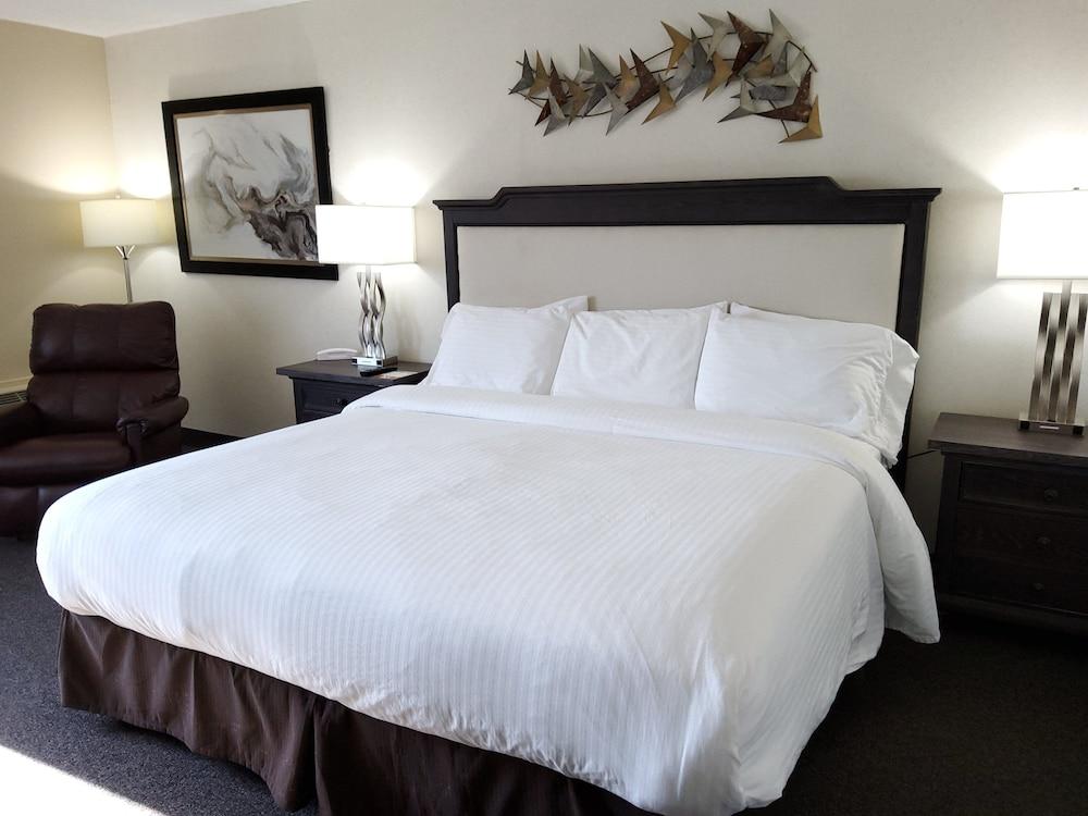 Klopfenstein Inn and Suites photo 42