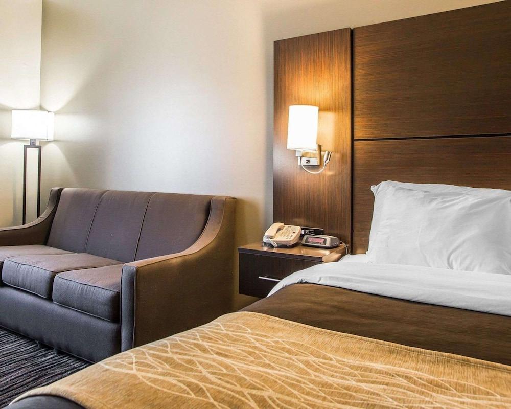 Quality Inn Dayton North - Vandalia photo 9