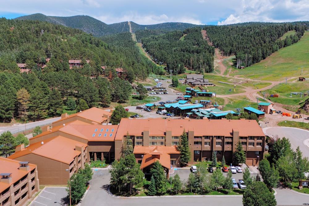 Lodge at Angel Fire Resort photo 1