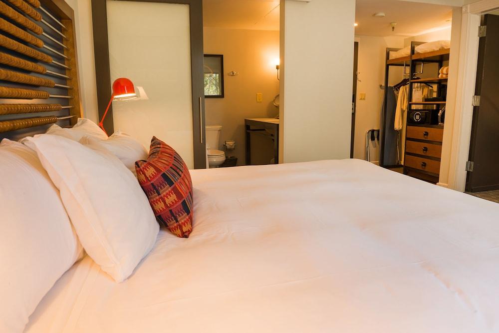 Chaminade Resort & Spa photo 11