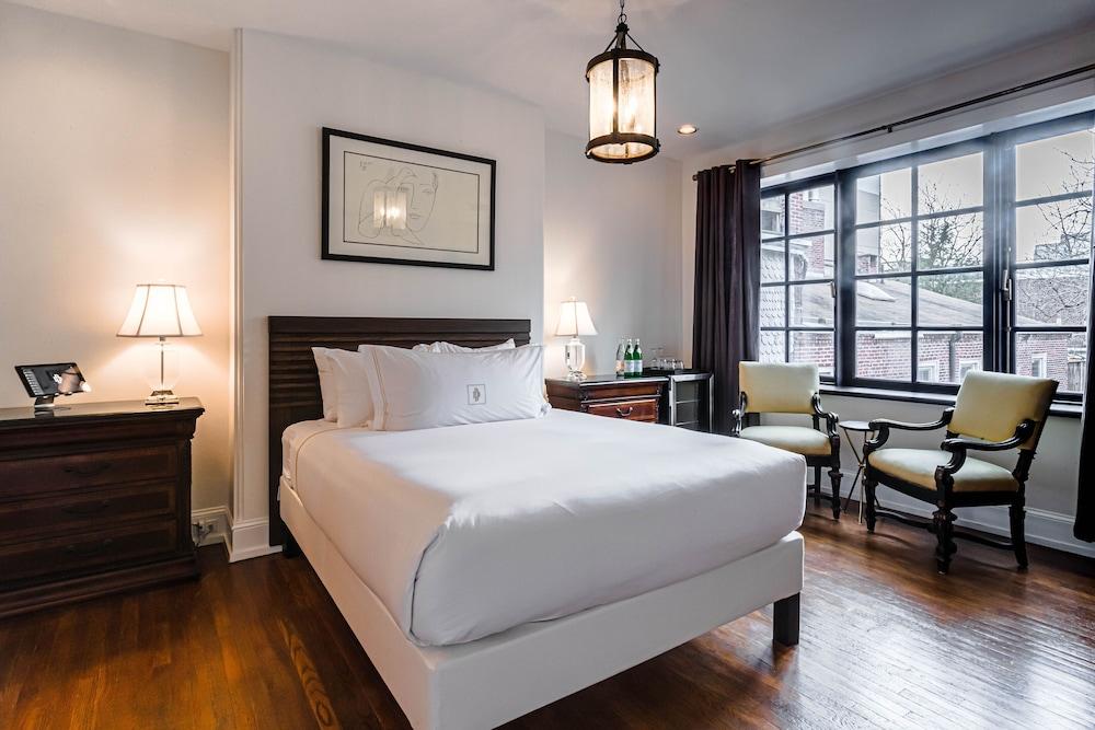The DWIGHT D Hotel photo 36