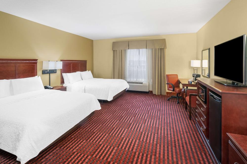 Hampton Inn Covington, GA photo 29