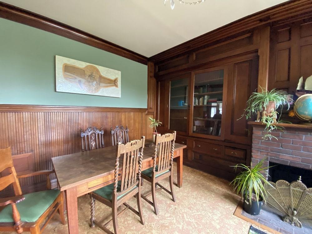 The Weller House photo 8