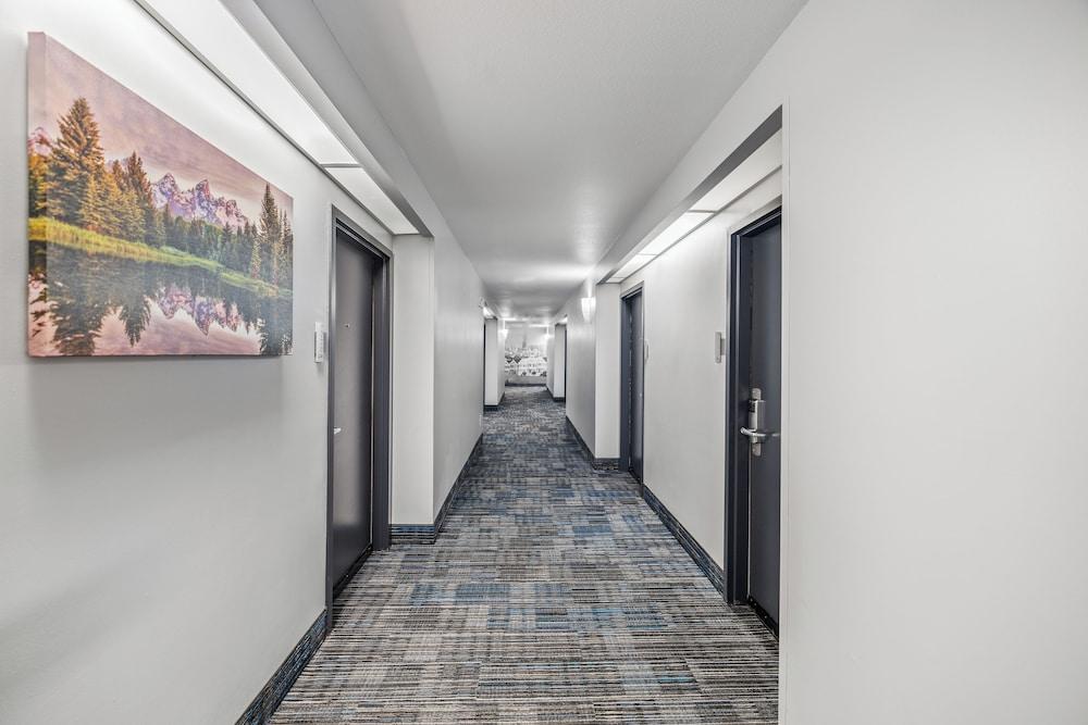 Hotel Skye SFO photo 25