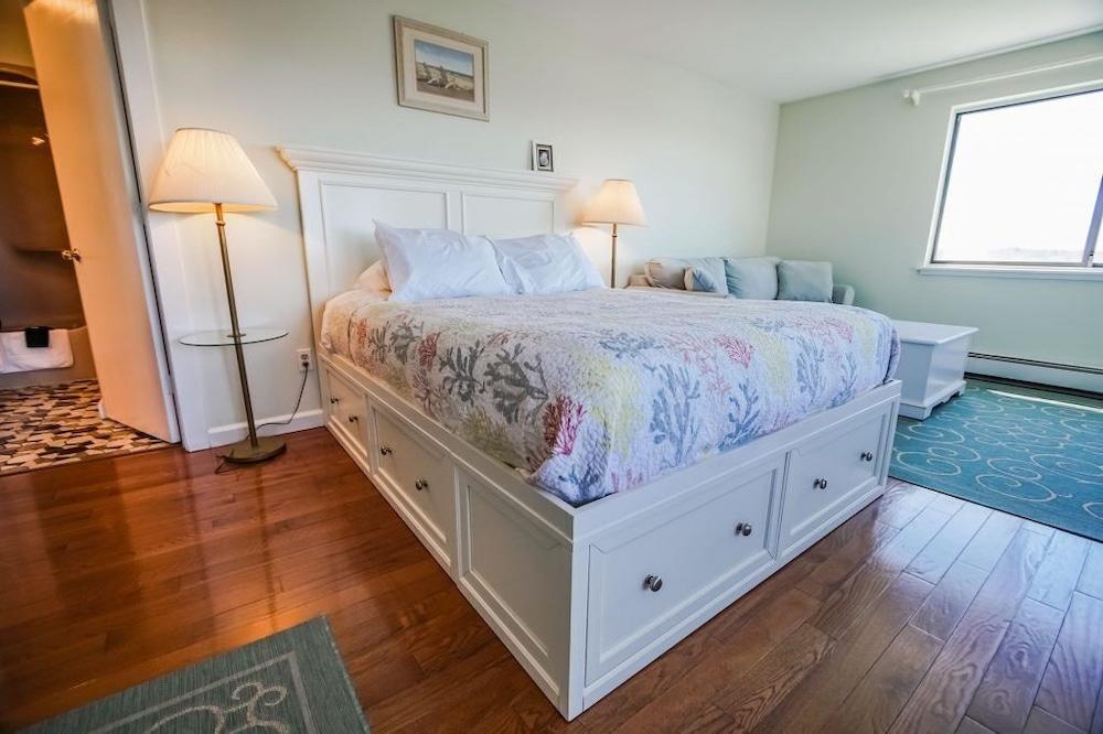 Neptune House photo 18