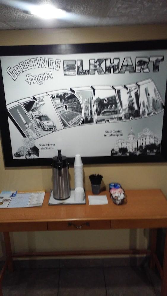 Quality Inn Elkhart photo 15