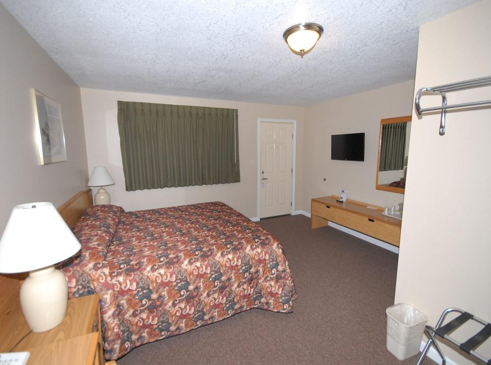 Wayside Motel photo 8