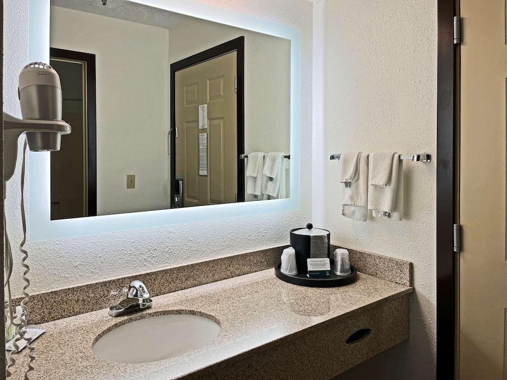 Quality Inn Traverse City photo 14