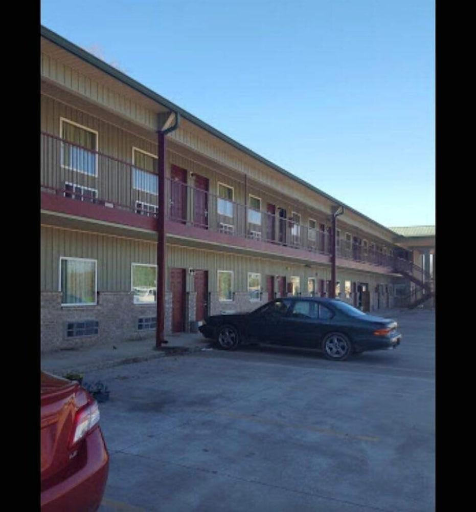 City Heart Inn & Suites photo 11